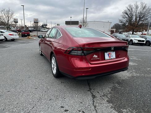 Used 2023 Honda Accord LX image 6
