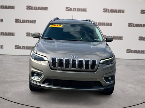 Used 2019 Jeep Cherokee Limited AWD/4WD image 8