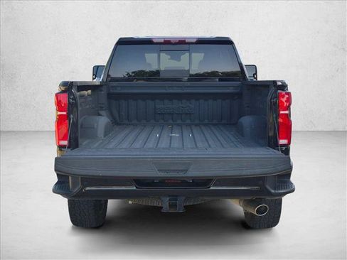 Used 2024 Chevrolet Silverado 2500 High Country w/ Technology Package AWD/4WD image 6