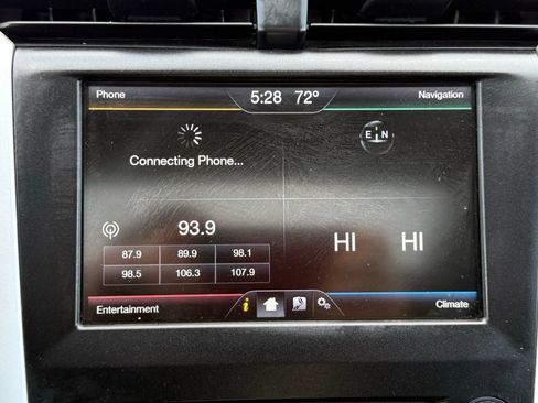 Used 2014 Ford Fusion SE image 17