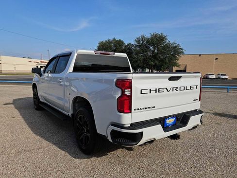 Used 2021 Chevrolet Silverado 1500 RST w/ LPO, Blackout Package AWD/4WD image 6