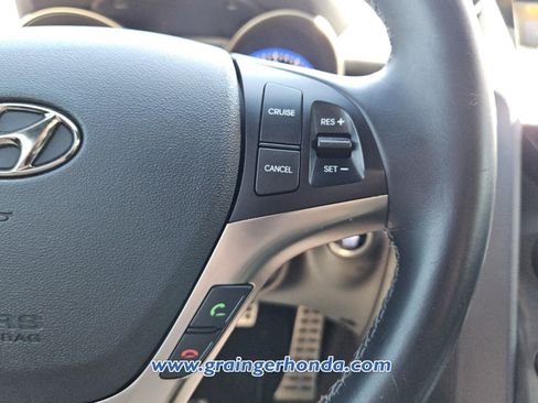 Used 2015 Hyundai Genesis 3.8 RWD image 19