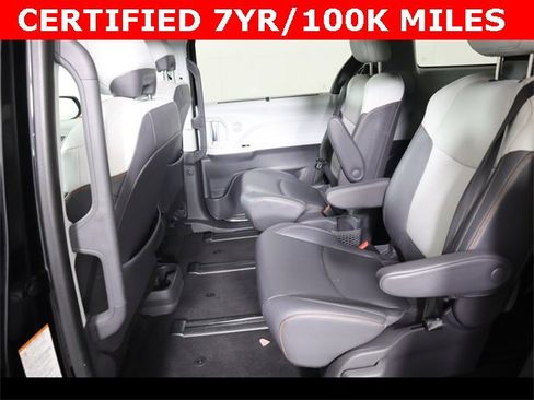 Used 2021 Toyota Sienna XSE image 13