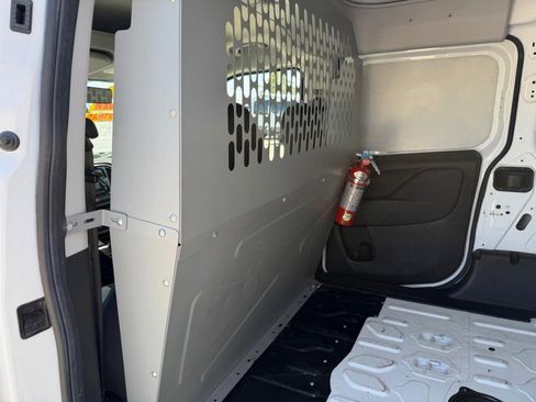 Used 2021 RAM ProMaster City Tradesman FWD image 22