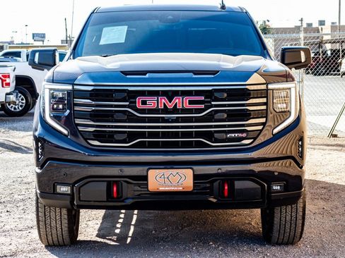 Used 2024 GMC Sierra 1500 AT4 w/ Technology Package image 9