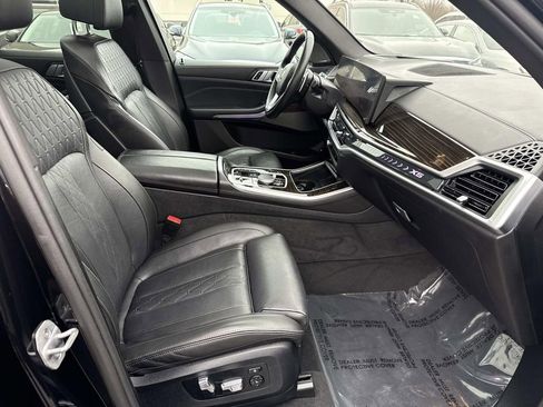 Used 2025 BMW X5 xDrive50e AWD/4WD image 40