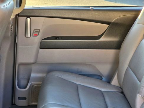 Used 2012 Honda Odyssey EX-L image 32