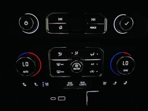 Used 2021 Chevrolet Tahoe Premier AWD/4WD image 62
