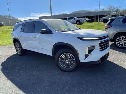 New 2026 Chevrolet Traverse LT w/ Driver Confidence Package