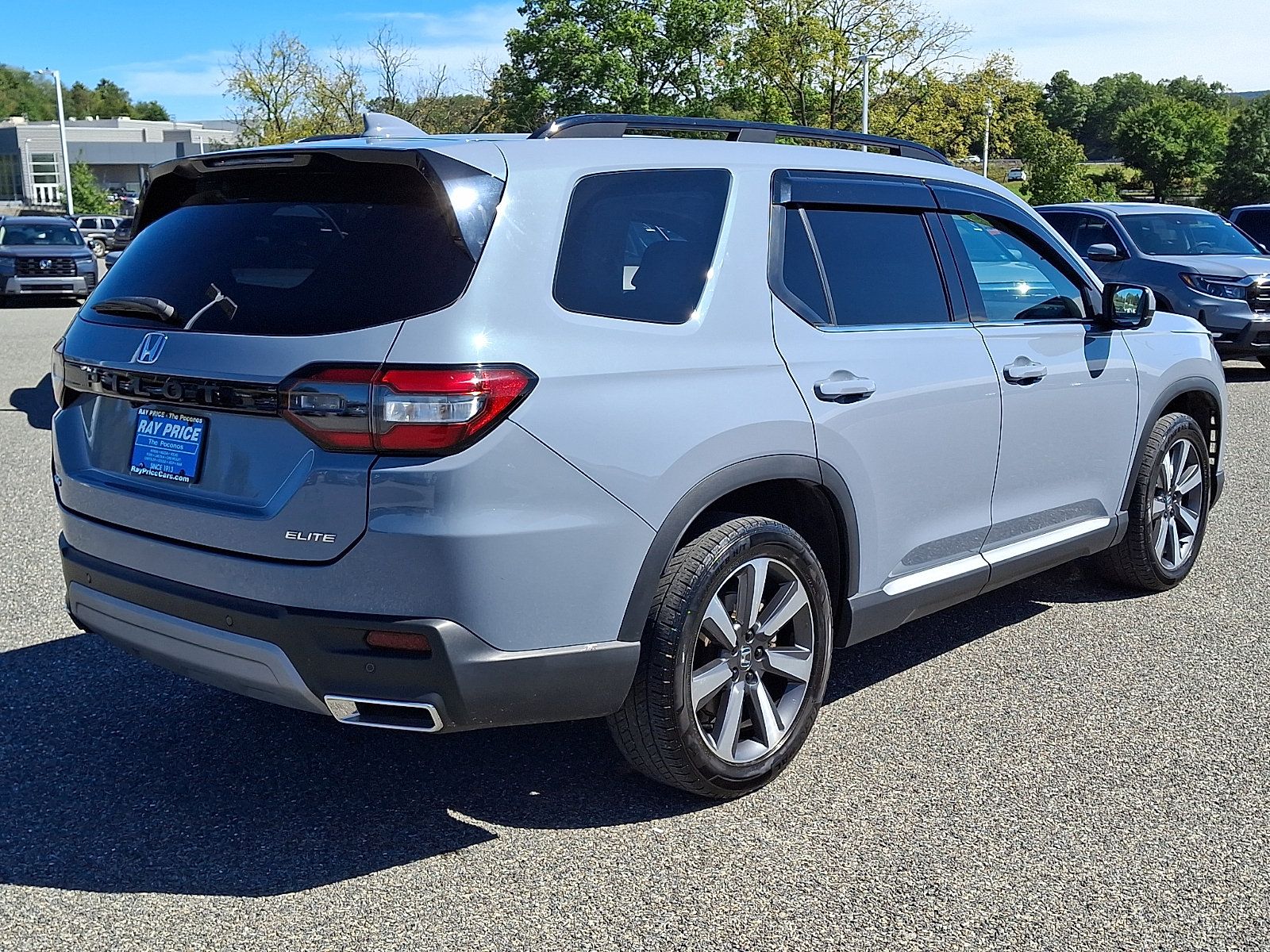 Used 2023 Honda Pilot Elite image 7