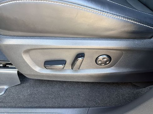 Used 2023 INFINITI QX60 Luxe w/ Cargo Package FWD image 21
