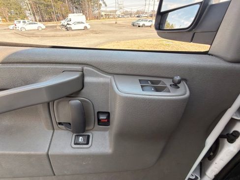 Certified 2023 GMC Savana 2500 w/ Driver Convenience Package image 23