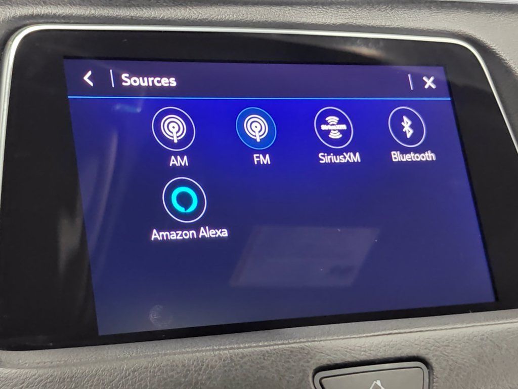 Used 2023 Cadillac XT4 Luxury AWD/4WD image 40