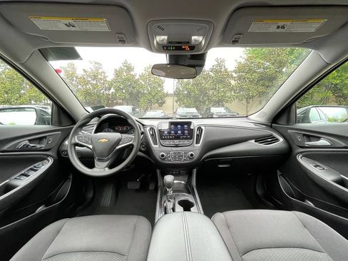 Used 2025 Chevrolet Malibu LT FWD image 28
