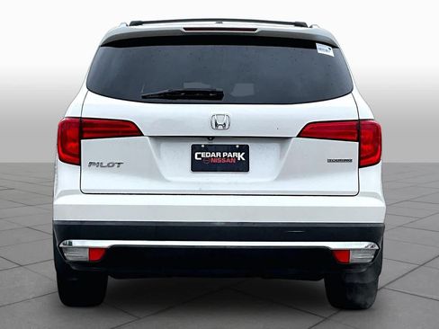 Used 2016 Honda Pilot Touring image 5