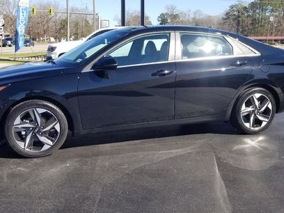 Used 2021 Hyundai Elantra Limited w/ Cargo Package