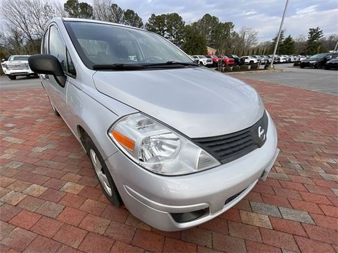 Used 2010 Nissan Versa Sedan image 25