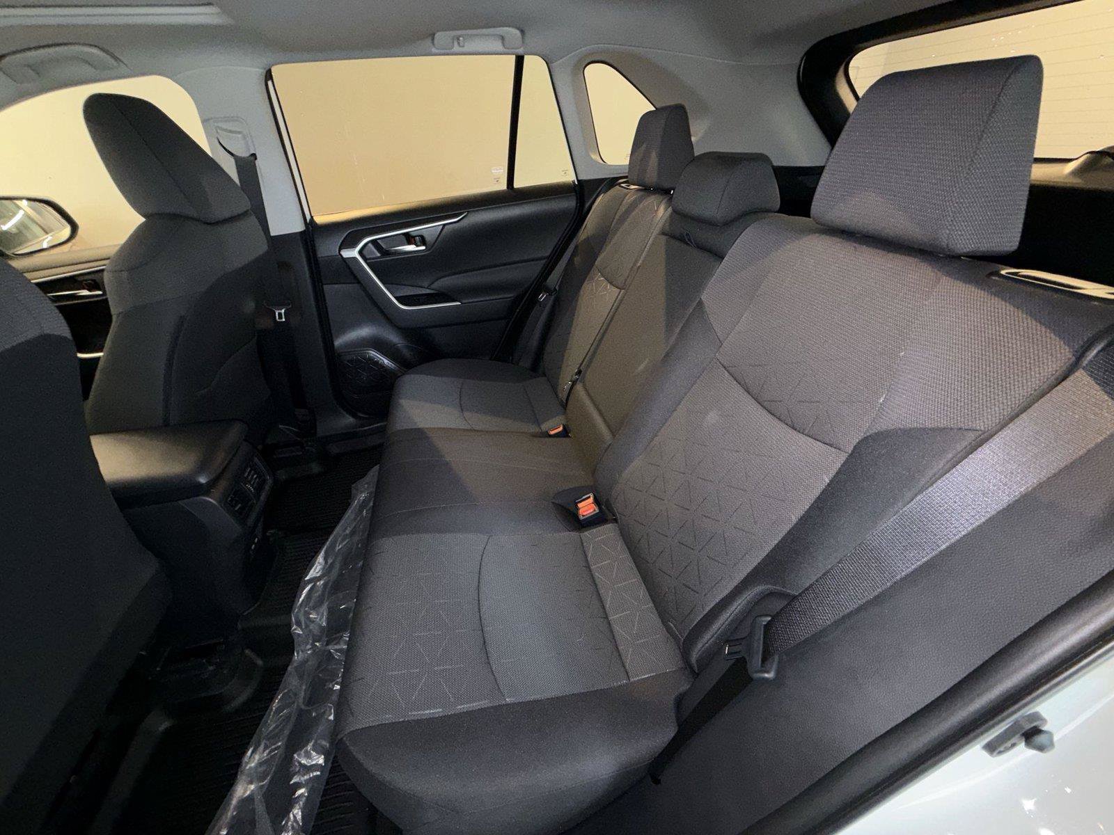 Used 2024 Toyota RAV4 XLE w/ Convenience Package AWD/4WD image 25