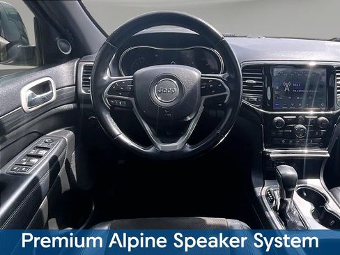 Used 2020 Jeep Grand Cherokee Laredo w/ Laredo X Package RWD image 11