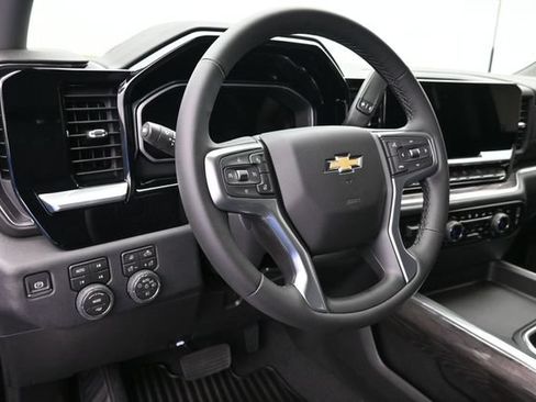 New 2026 Chevrolet Silverado 2500 LTZ w/ LTZ Convenience Package AWD/4WD image 19