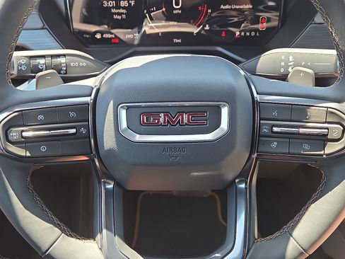 New 2026 GMC Acadia AT4 AWD/4WD image 12