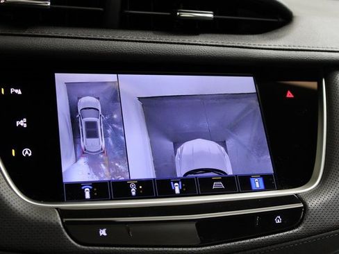 Certified 2025 Cadillac XT5 Sportv w/ Technology Package image 18