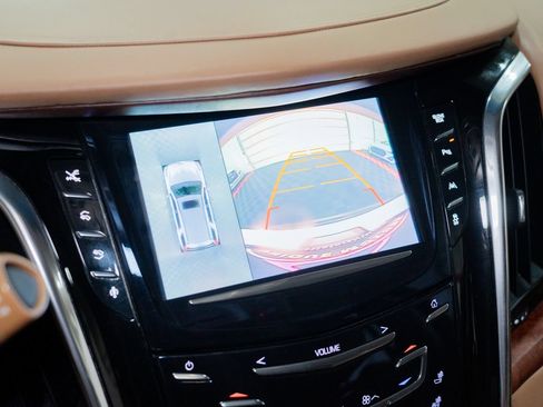 Used 2016 Cadillac Escalade Platinum AWD/4WD image 46