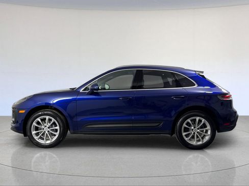 New 2026 Porsche Macan image 2