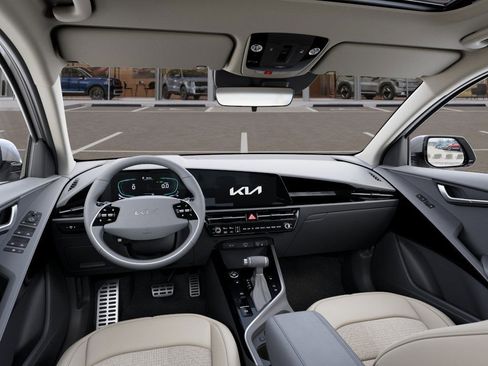 New 2025 Kia Niro EX Touring image 14
