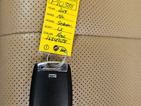 Used 2018 Kia Sedona LX w/ LX Essentials Premium Package FWD image 31