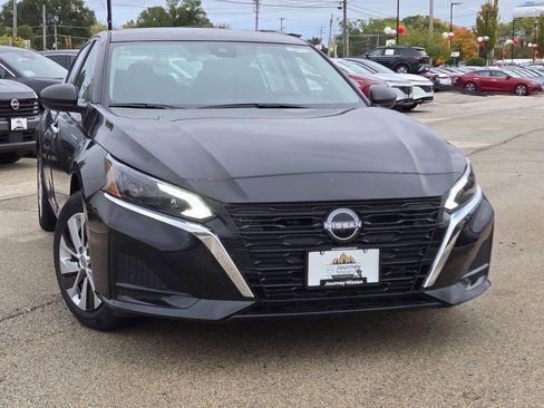 New 2025 Nissan Altima 2.5 S image 4