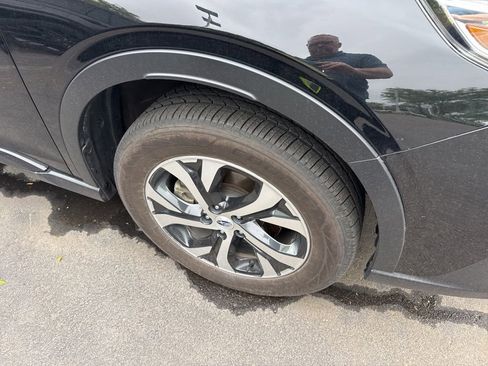 Used 2020 Subaru Outback Touring XT AWD/4WD image 4