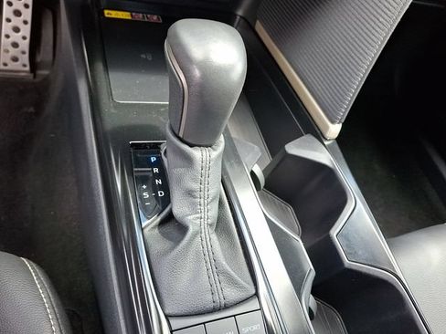 Used 2025 Toyota Camry SE FWD image 22