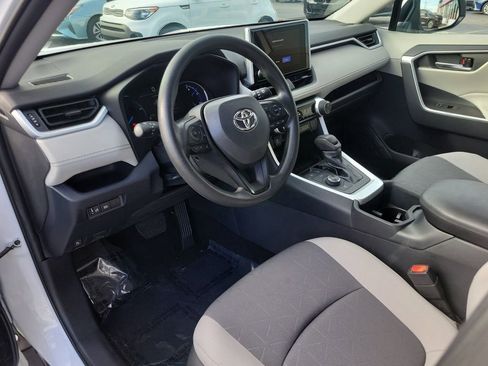 Used 2023 Toyota RAV4 XLE image 18