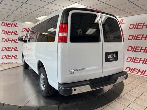 Used 2024 Chevrolet Express 3500 LS w/ Chrome Appearance Package RWD image 3