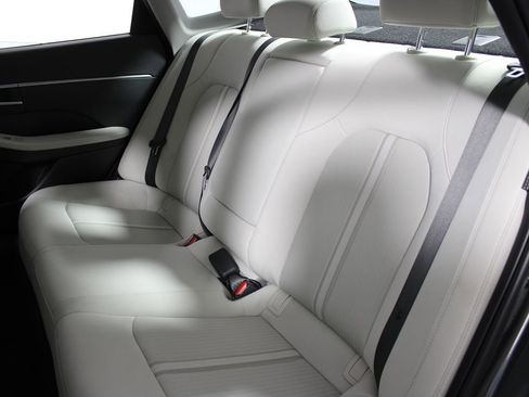 Used 2025 Hyundai Sonata SEL image 23