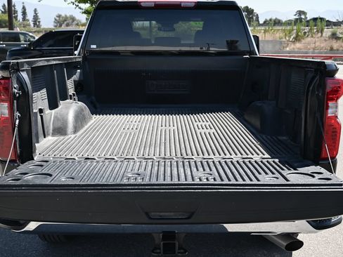 Used 2025 Chevrolet Silverado 2500 LT w/ Convenience Package AWD/4WD image 15
