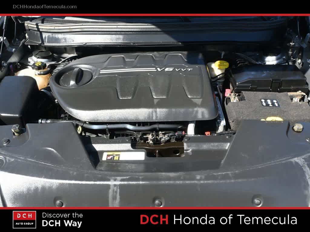 Used 2017 Jeep Cherokee Latitude w/ Safety/Convenience Group FWD image 24