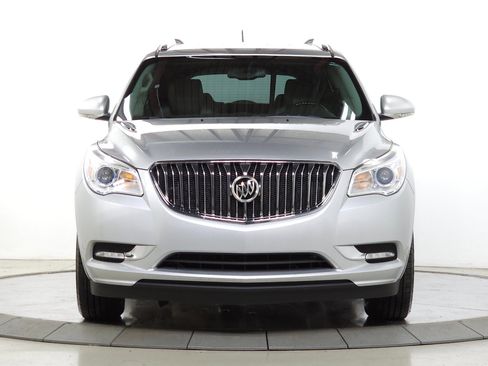 Used 2017 Buick Enclave Leather w/ Trailering Package image 3