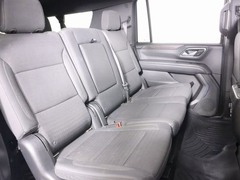Used 2022 Chevrolet Suburban LS image 43