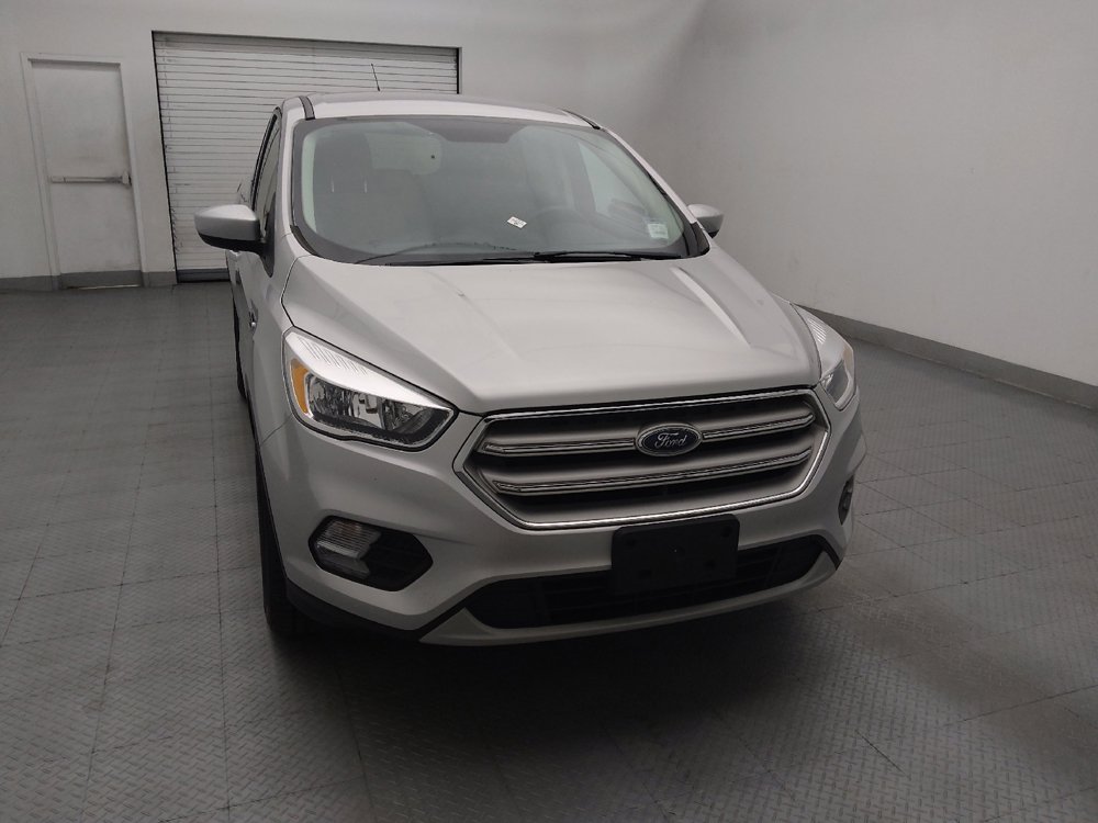 Used 2019 Ford Escape SE FWD image 14
