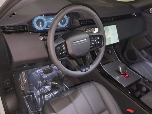 New 2026 Land Rover Range Rover Evoque S AWD/4WD image 16
