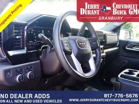 Used 2024 GMC Sierra 1500 Elevation w/ LPO, Elevation Black Package AWD/4WD image 19