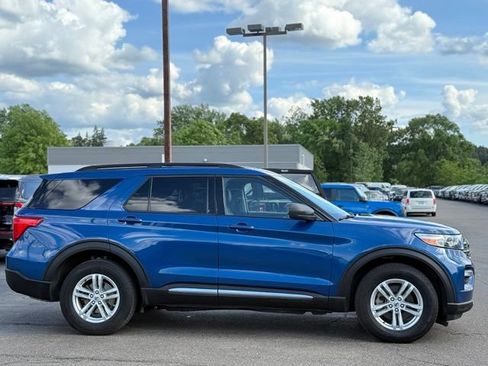 Certified 2023 Ford Explorer XLT w/ Equipment Group 202A AWD/4WD image 34