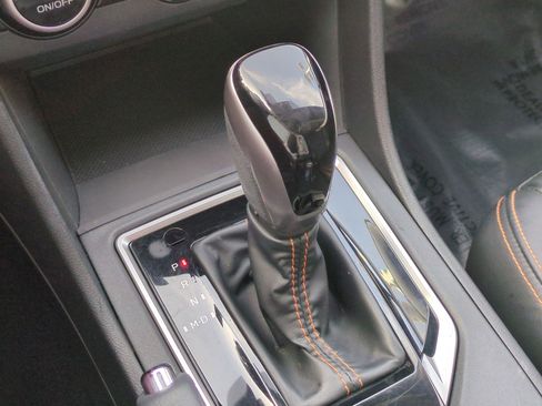 Used 2019 Subaru Crosstrek 2.0i Limited w/ Moonroof Package image 25