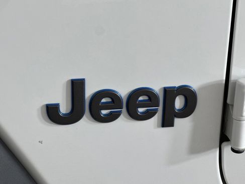 Certified 2024 Jeep Wrangler Unlimited AWD/4WD image 51