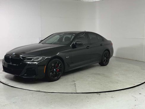 Used 2023 BMW 530e xDrive w/ Executive Package image 7