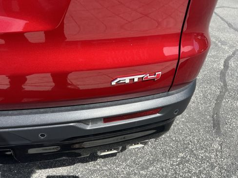 New 2026 GMC Acadia AT4 w/ Luxury Package AWD/4WD image 10