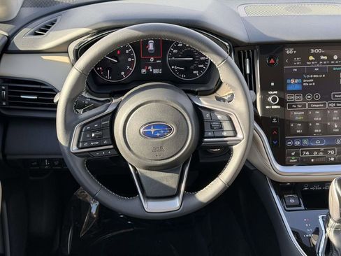 Used 2025 Subaru Outback Premium w/ Popular Package #1A image 21
