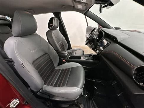 Used 2021 Nissan Kicks SR w/ SR Premium Package image 21